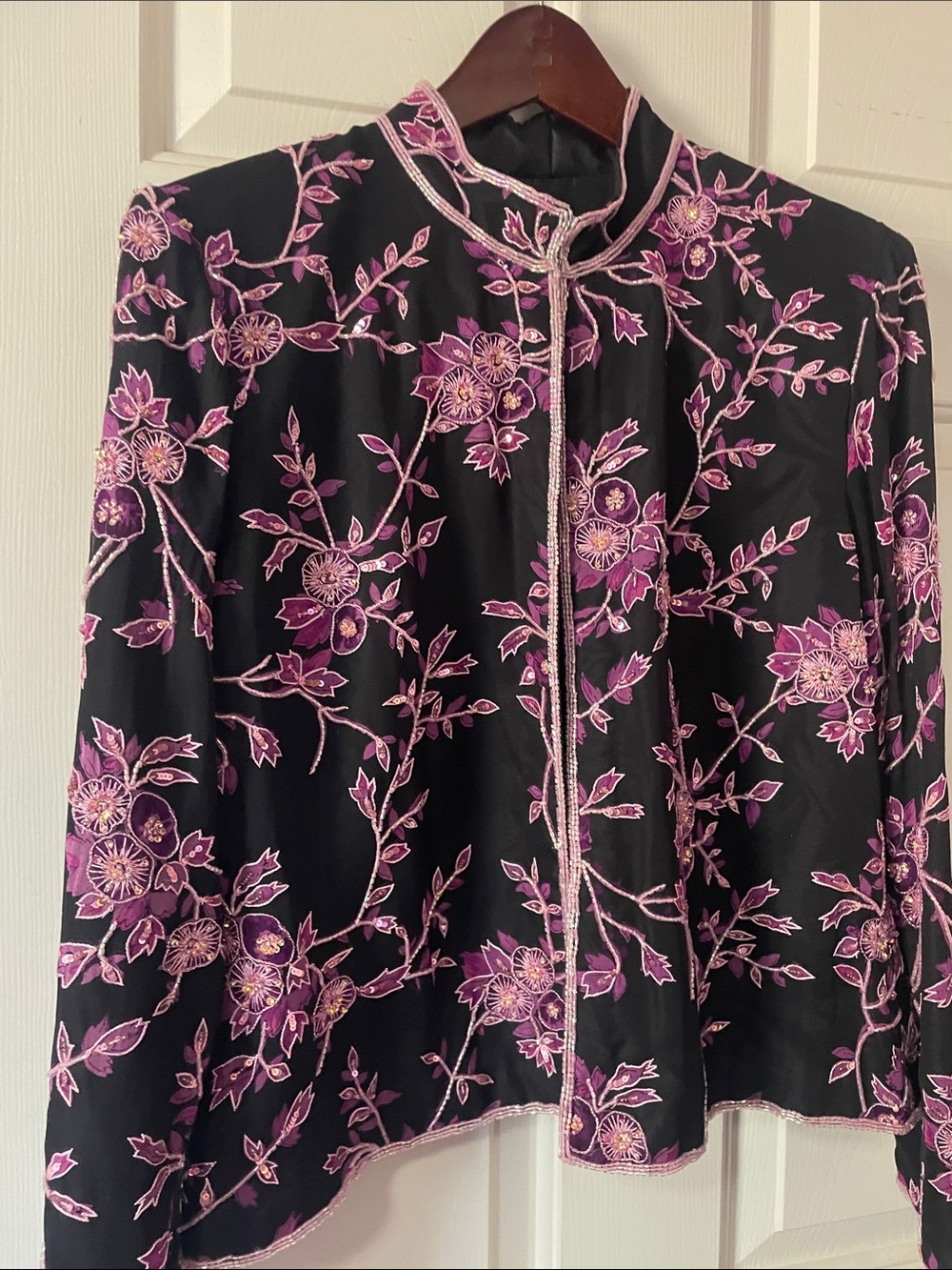 VTG DRAPERS & DAMONS EMBROIDERED SILK EVENING JACKET